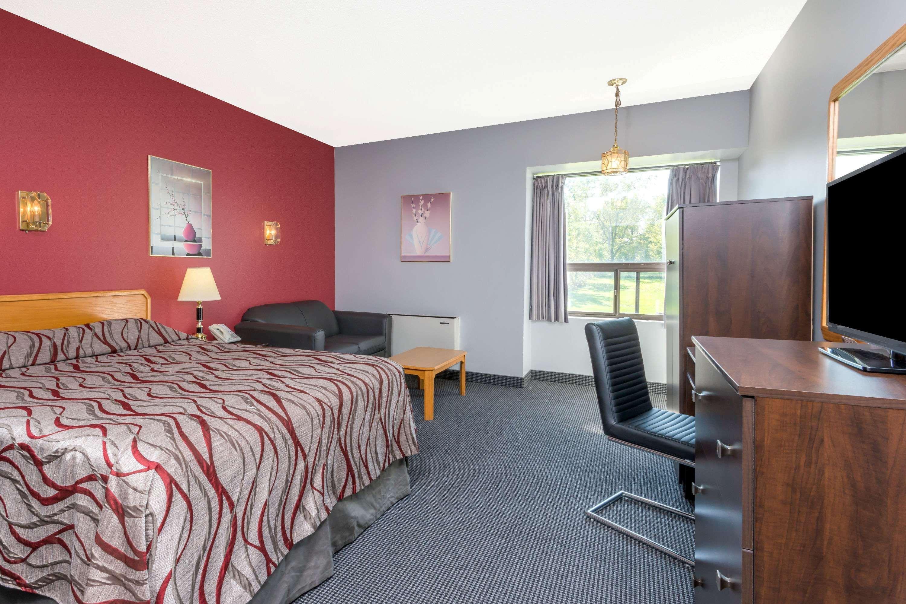 Hotel Super 8 Mount Hope/Hamilton International Airport Exterior foto